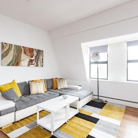Manhattan Heights Appartamento Maidstone Esterno foto