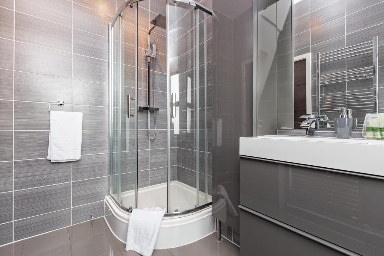 Manhattan Heights Appartamento Maidstone Esterno foto