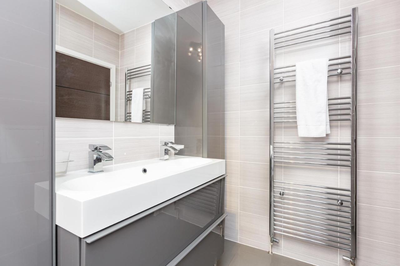 Manhattan Heights Appartamento Maidstone Esterno foto